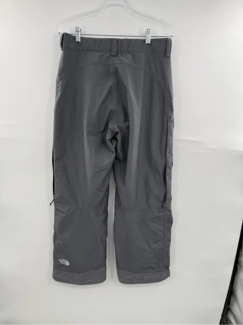 The North Face HyVent Ski Snowboard Pants Men’s Small Gray Waterproof Cargo